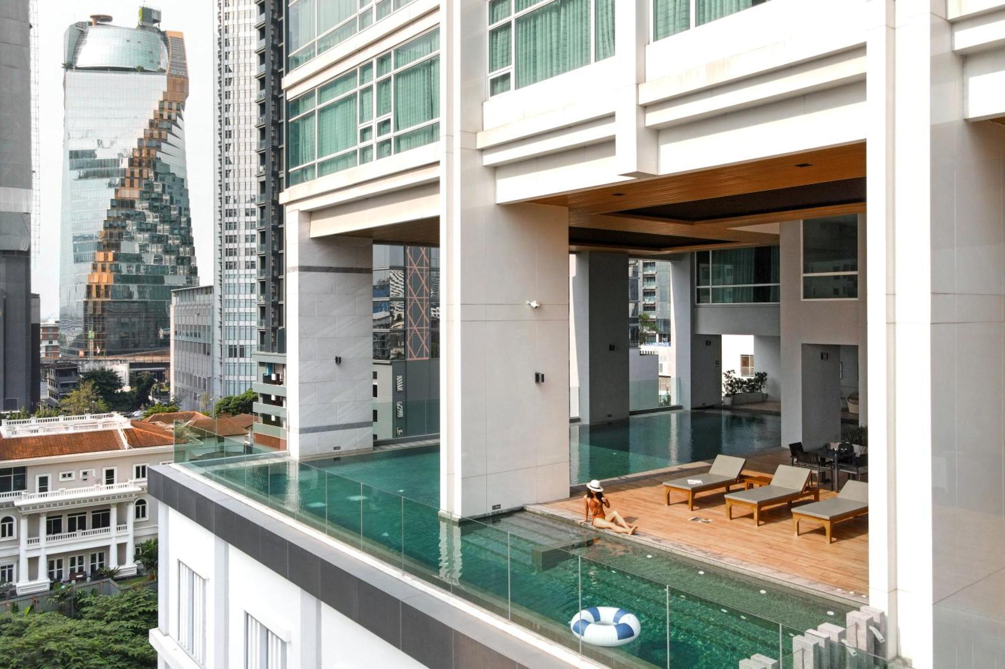 Jasmine 59 Hotel بانكوك المظهر الخارجي الصورة The swimming pool at the 13th floor