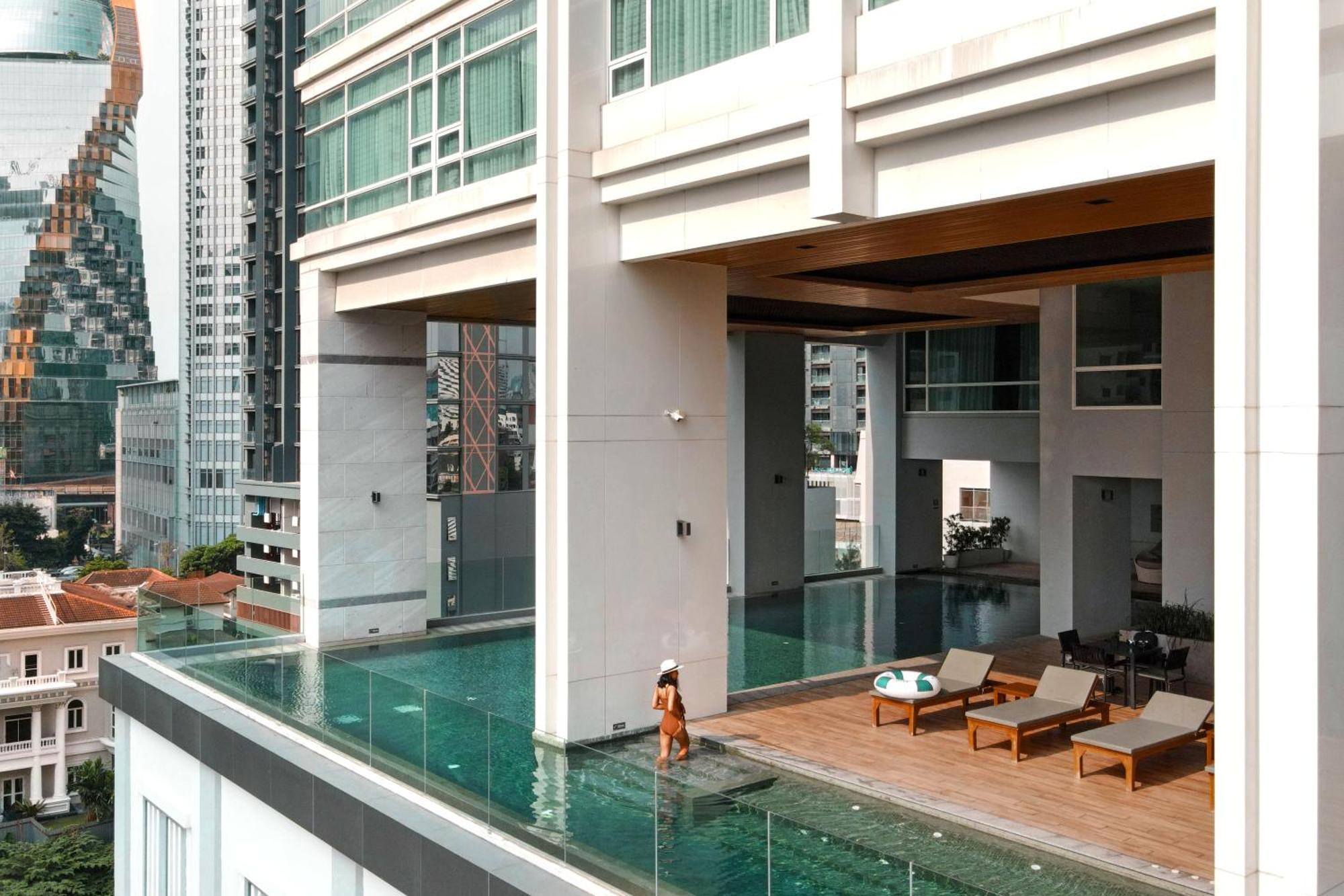 Jasmine 59 Hotel بانكوك المظهر الخارجي الصورة The swimming pool at the 10th floor